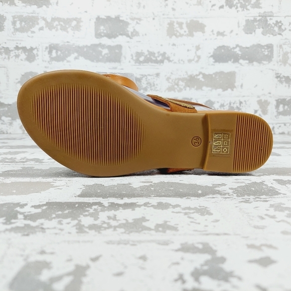 NEW Inuovo Brown Leather Sling Back Buckle Strap Summer Thong Sandals M824 - Picture 8 of 11